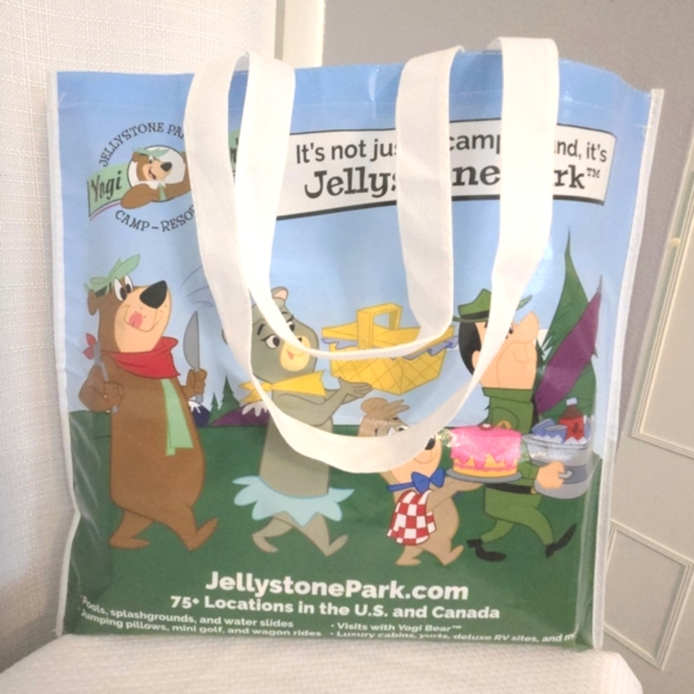 Yogi Bear's Jellystone Park Shopping Bag Reuseable Tote Envelope Handles Unused